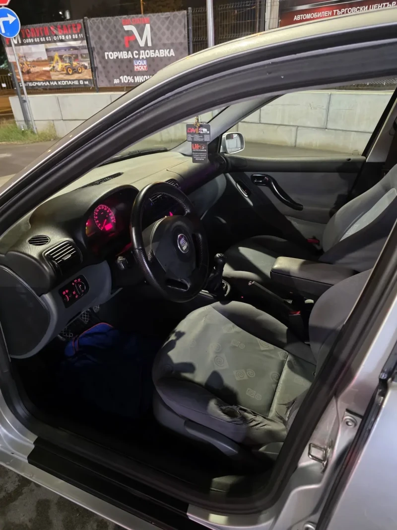 Seat Leon 1.9, снимка 10 - Автомобили и джипове - 52373761
