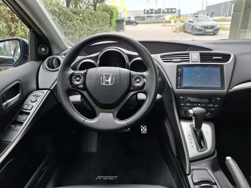 Honda Civic 1.8 i-VTEC - 30990 лв. - 35229869 | Car24.bg