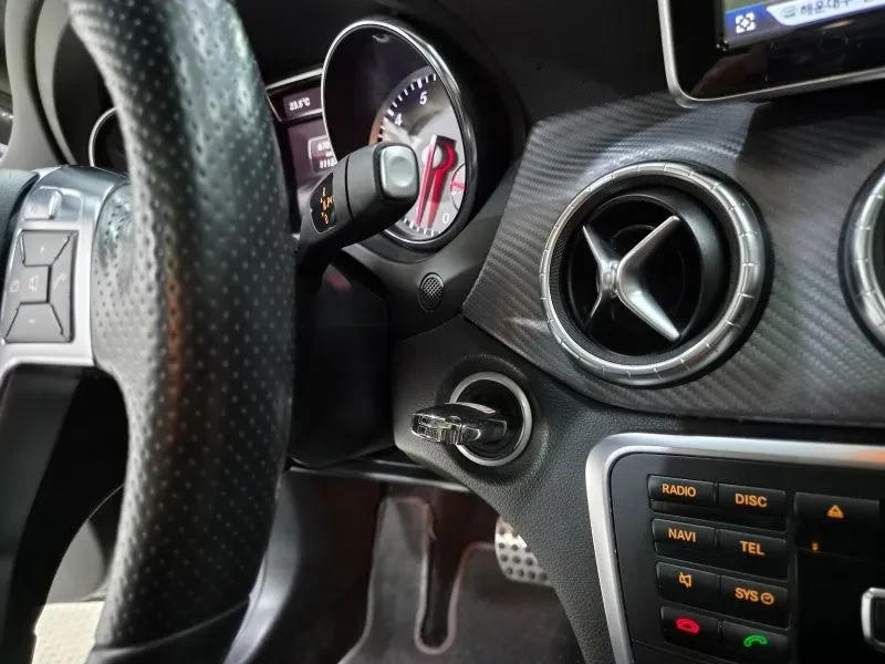 Mercedes-Benz CLA 250 4MATIC AMG LINE, снимка 17 - Автомобили и джипове - 55097072