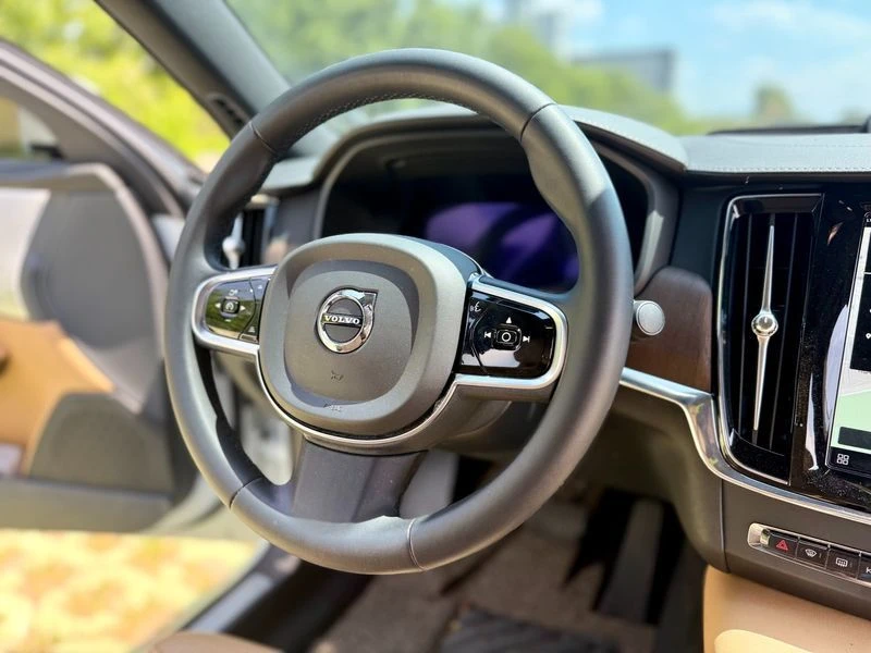 Volvo S90 КРАЙНА ЦЕНА: 33967 EUR !!!РЕАЛНА КРАЙНА ЦЕНА!!!, снимка 14 - Автомобили и джипове - 55969514