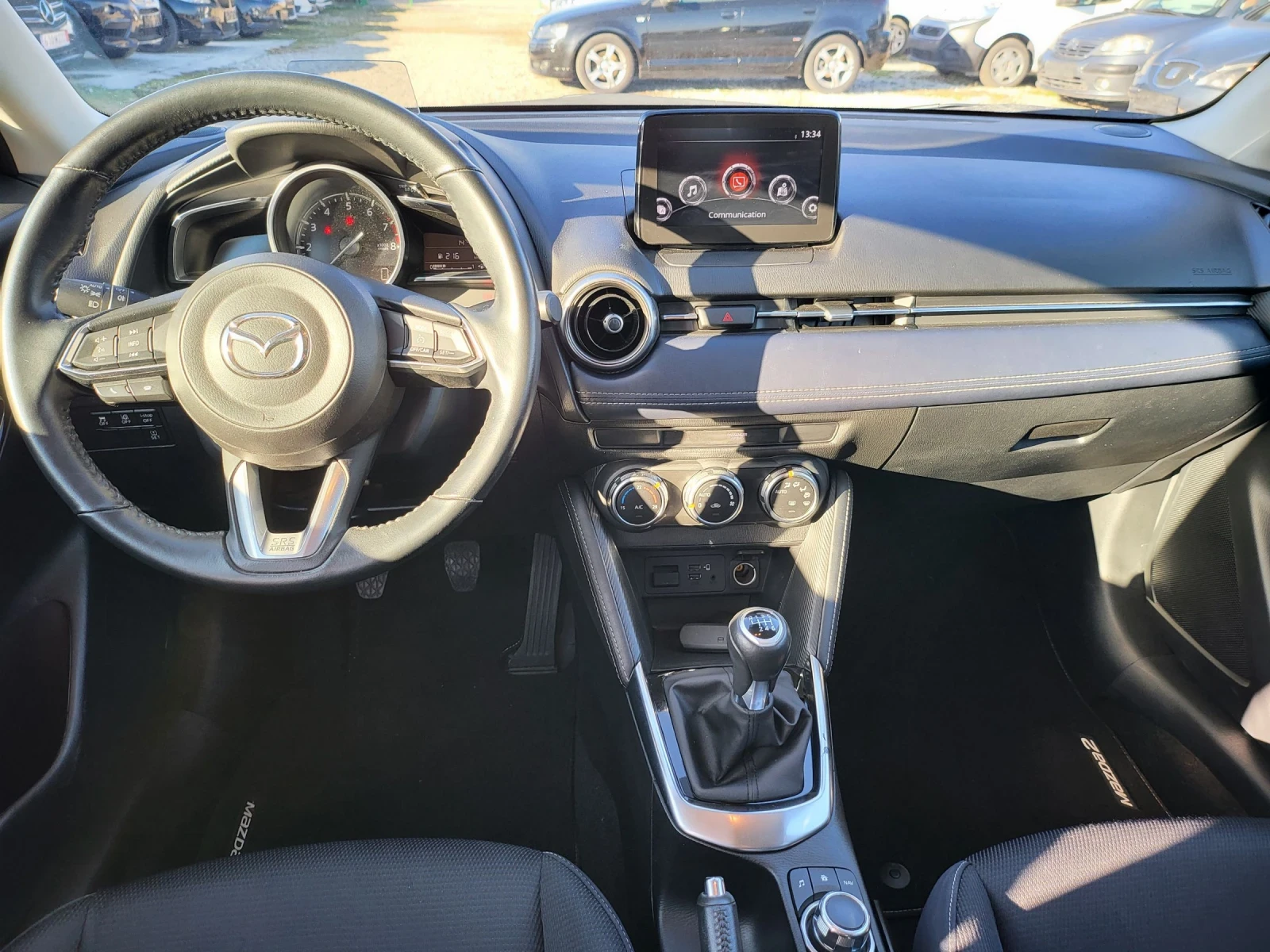 Mazda 2  - изображение 9