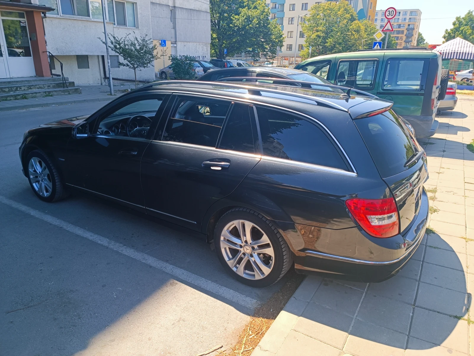 Mercedes-Benz C 180 CDi BlueEfficiency  - изображение 2