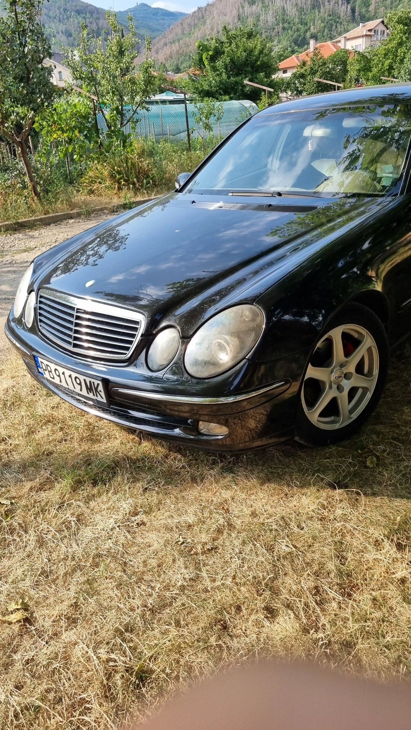 Mercedes-Benz E 270  - изображение 3