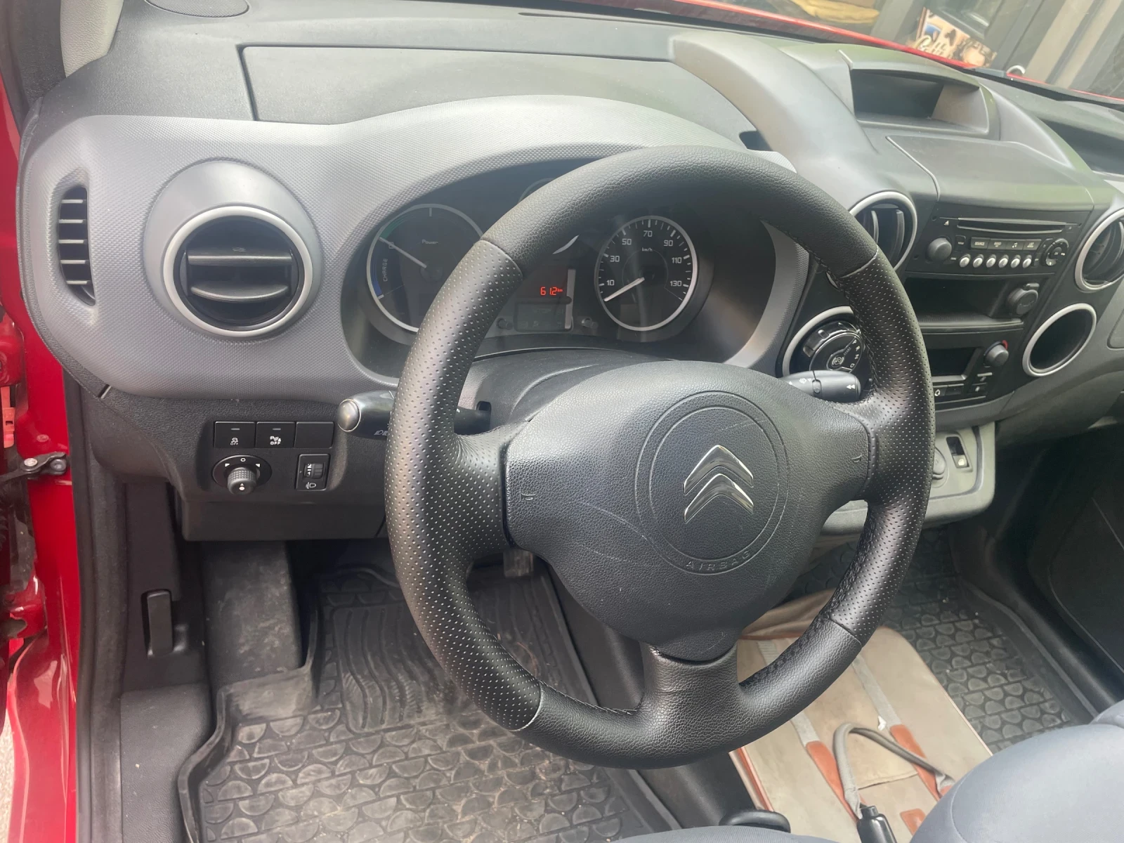 Citroen Berlingo  Макси фул електрик пробег 130км регистрирано  - изображение 9