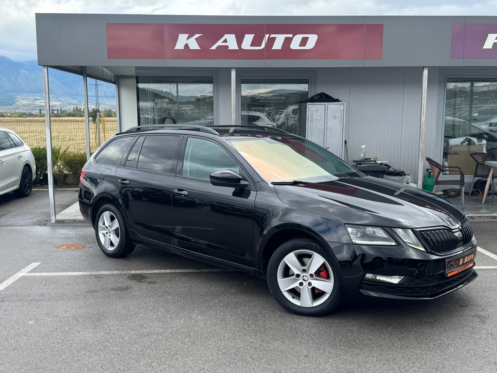 Skoda Octavia 2.0 TDi / LED / CarPlay / Camera - изображение 4
