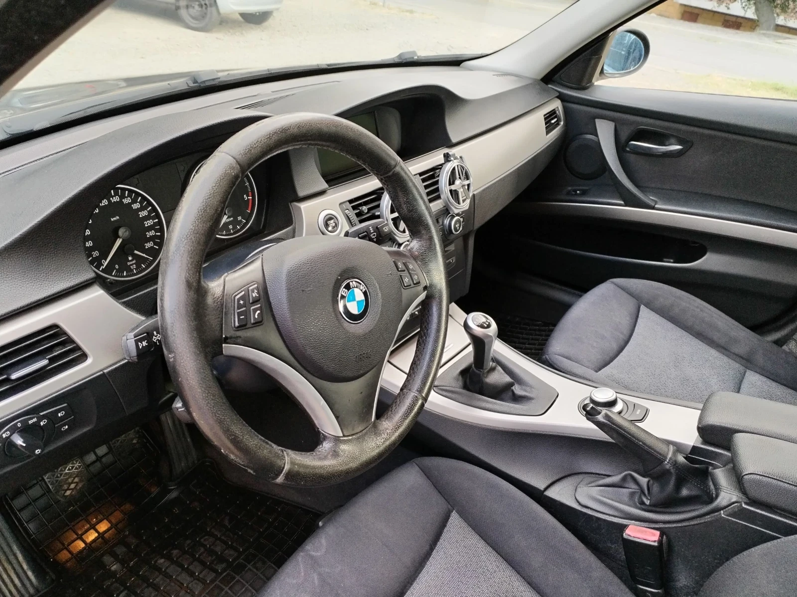 BMW 318  - изображение 7