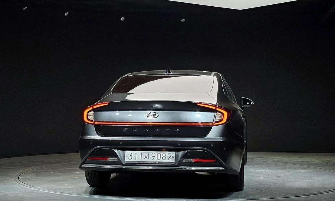 Hyundai Sonata 2.0 LPG Smart * НАЙ-ДОБРА ЦЕНА В БЪЛГАРИЯ*  - изображение 4