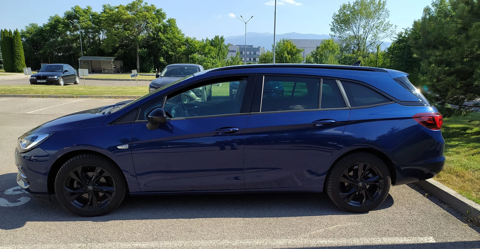 Opel Astra 1.2 Ultimate, снимка 3 - Автомобили и джипове - 55168636