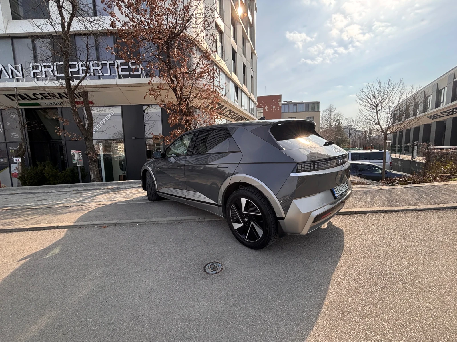 Hyundai Ioniq 5 FACELIFT 84кВтч HTRAC 4x4 гаранция 8 години Лизинг, снимка 8 - Автомобили и джипове - 53132013