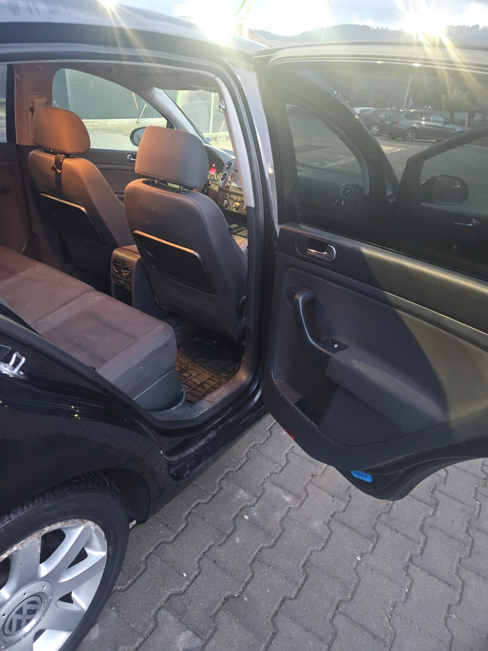 VW Golf Plus, снимка 5 - Автомобили и джипове - 53611371