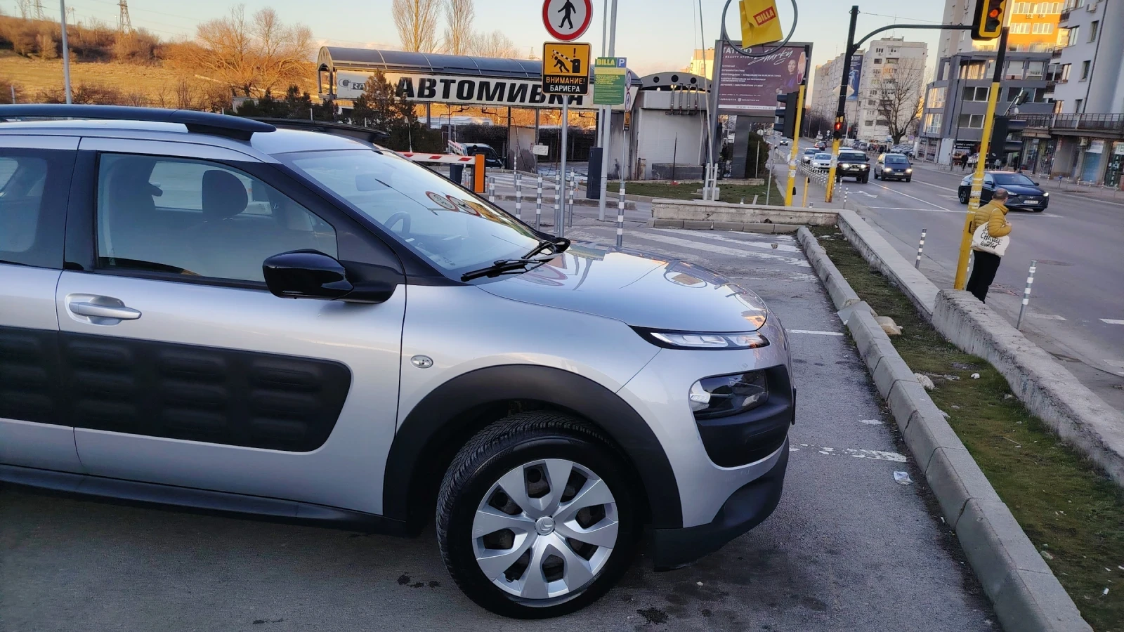 Citroen C4 Cactus 1.2L, 75 kc, android car box, снимка 2 - Автомобили и джипове - 53622492