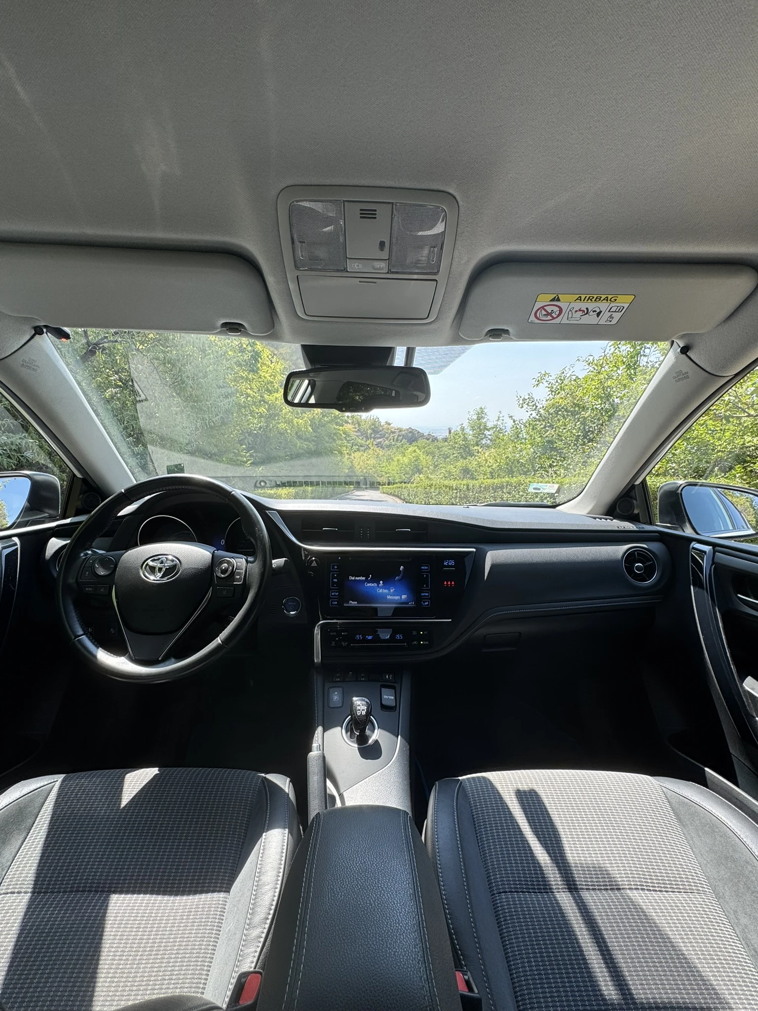 Toyota Auris, снимка 13 - Автомобили и джипове - 55646461