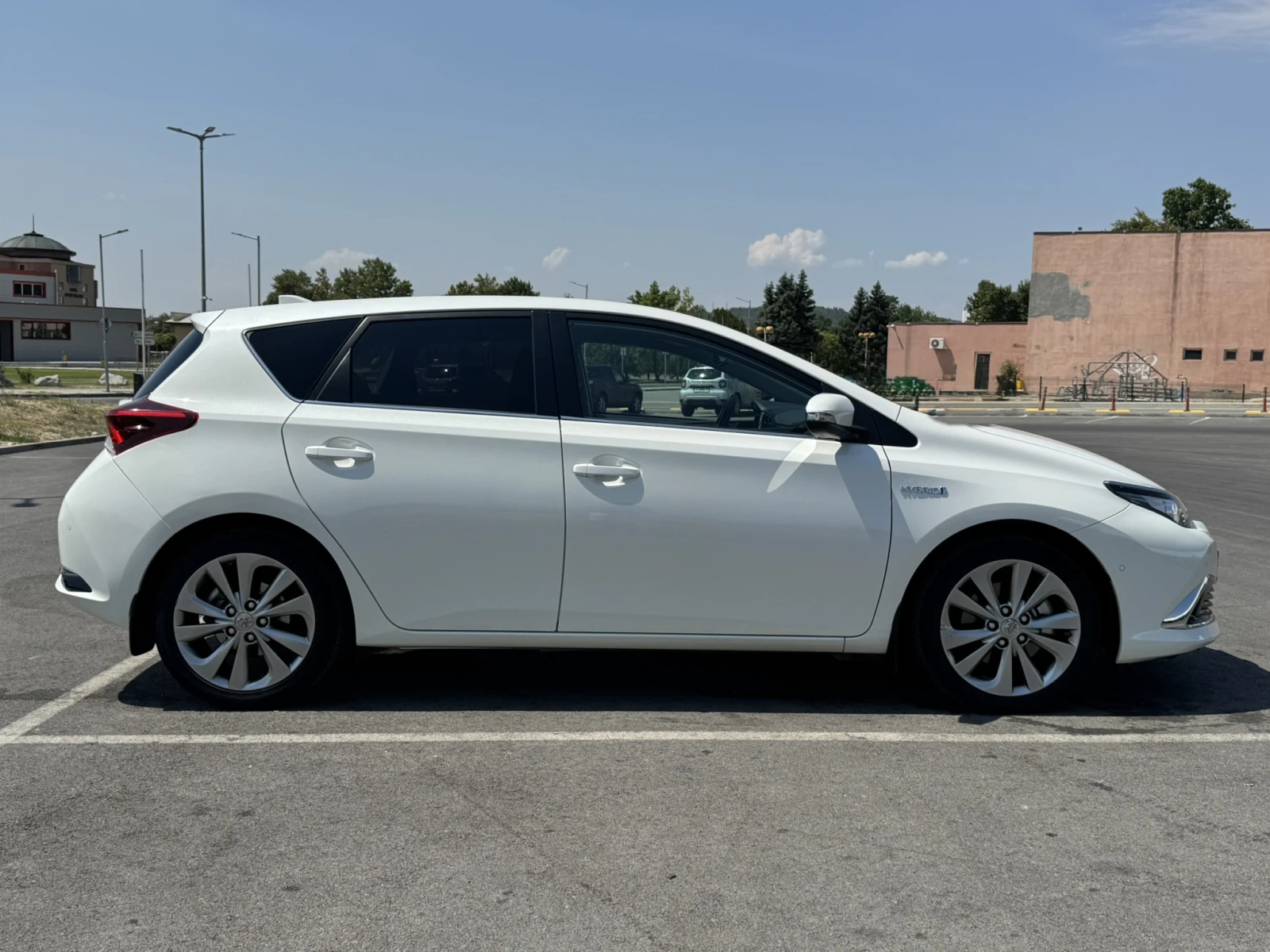 Toyota Auris, снимка 7 - Автомобили и джипове - 55646461