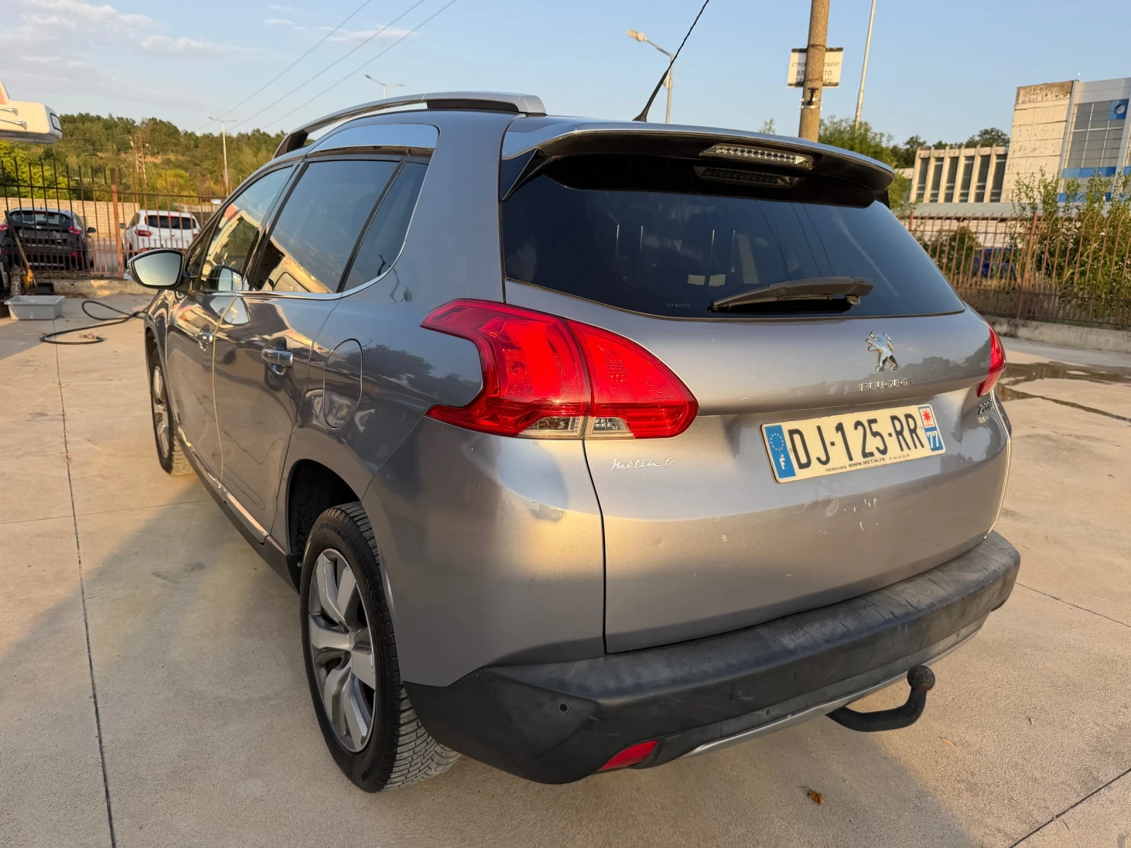 Peugeot 2008 1.6 e-HDI-КОЖА, снимка 7 - Автомобили и джипове - 55909870