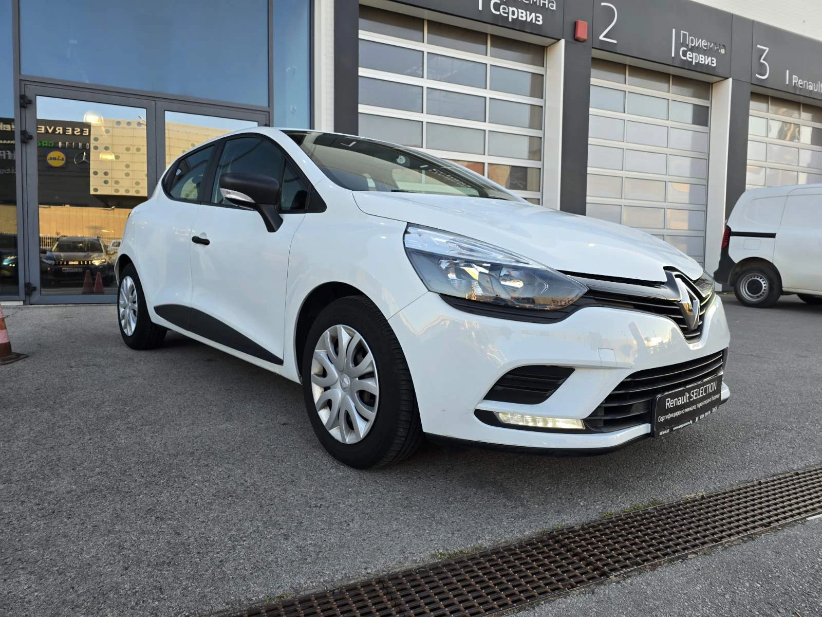 Renault Clio 0.9 TCe 75 N1, снимка 2 - Автомобили и джипове - 56311463