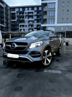  Mercedes-Benz GLE Co...