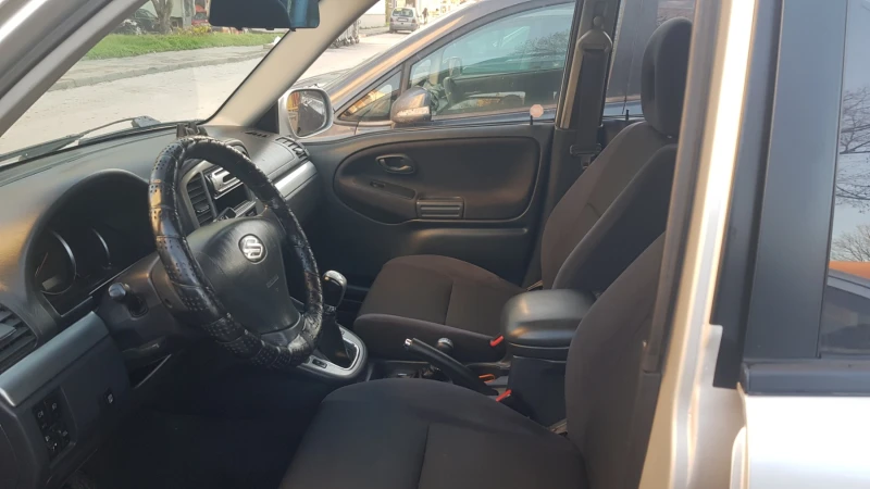 Suzuki Grand vitara, снимка 8 - Автомобили и джипове - 52706291