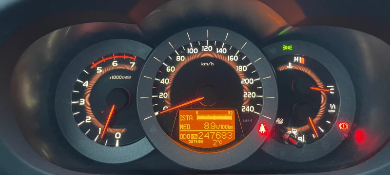 Toyota Rav4 Face 2.2d4d 150к.с. 4х4, снимка 7 - Автомобили и джипове - 53123488