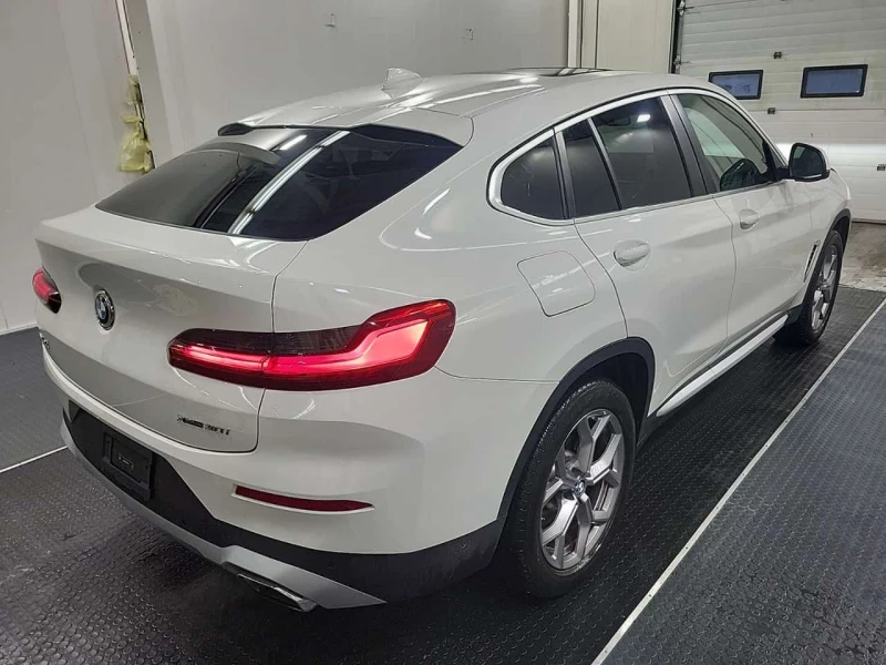 BMW X4 xDrive30i * Laser * Head-Up * CARFAX * , снимка 3 - Автомобили и джипове - 53599385