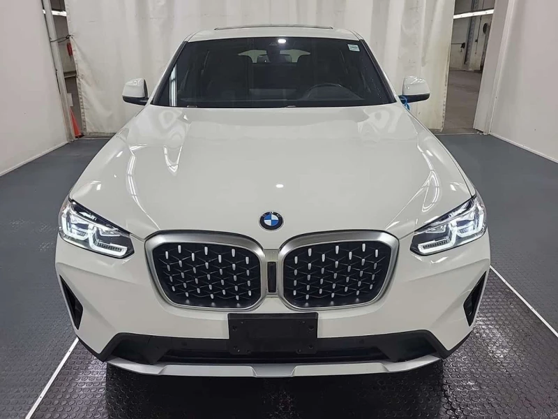 BMW X4 xDrive30i * Laser * Head-Up * CARFAX * , снимка 7 - Автомобили и джипове - 53599385