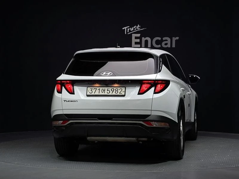 Hyundai Tucson 1.6 Automatic, снимка 4 - Автомобили и джипове - 55658662