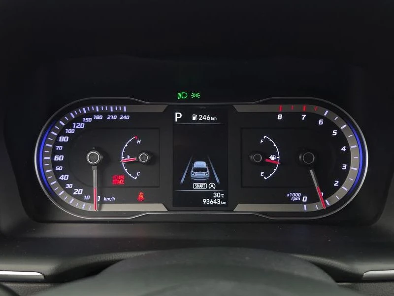 Hyundai Tucson 1.6 Automatic, снимка 12 - Автомобили и джипове - 55658662