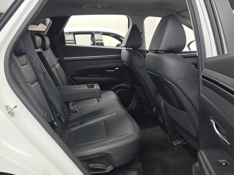 Hyundai Tucson 1.6 Automatic, снимка 16 - Автомобили и джипове - 55658662