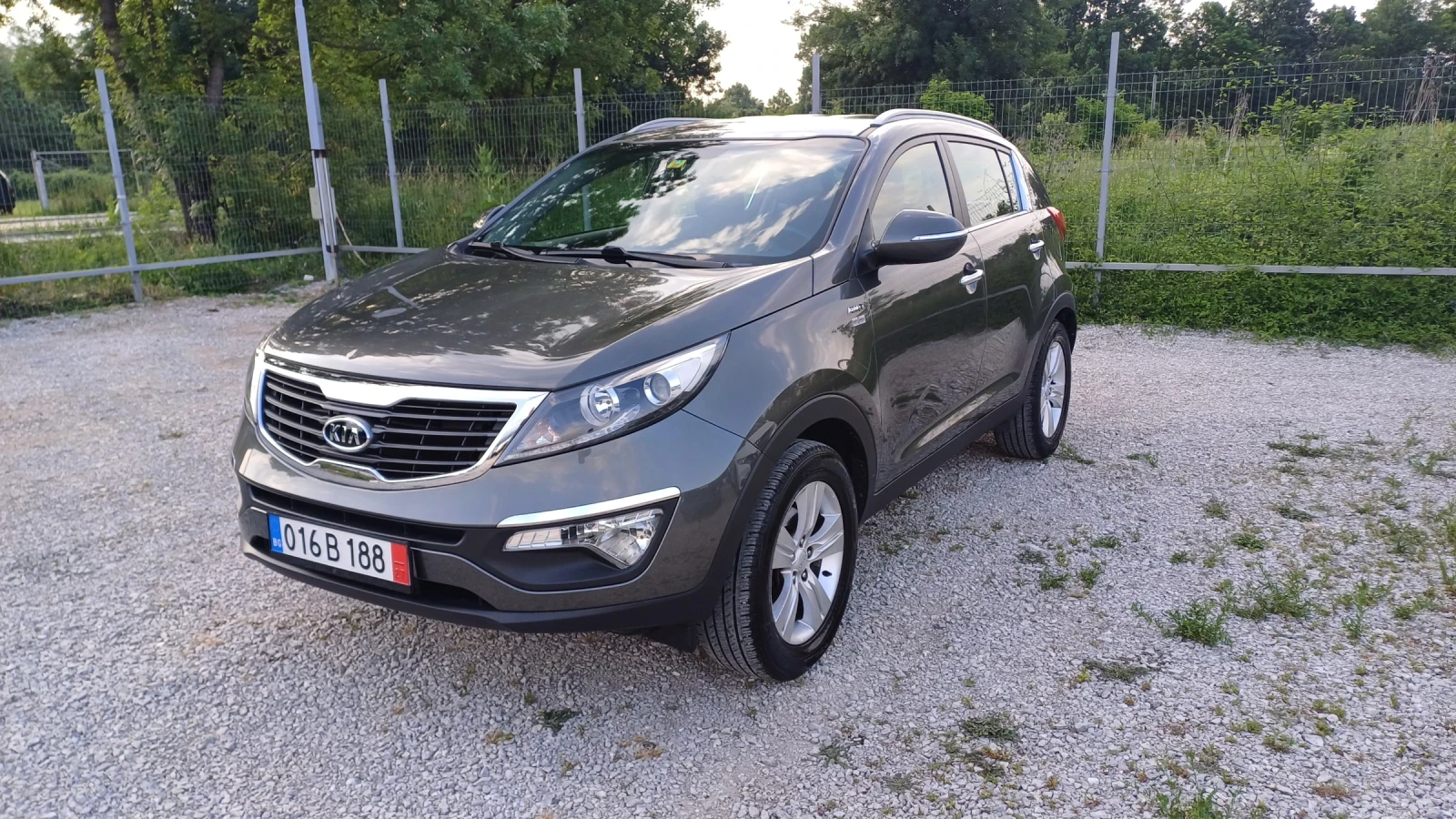 Kia Sportage 2.0i 4x4  Швейцария - изображение 9