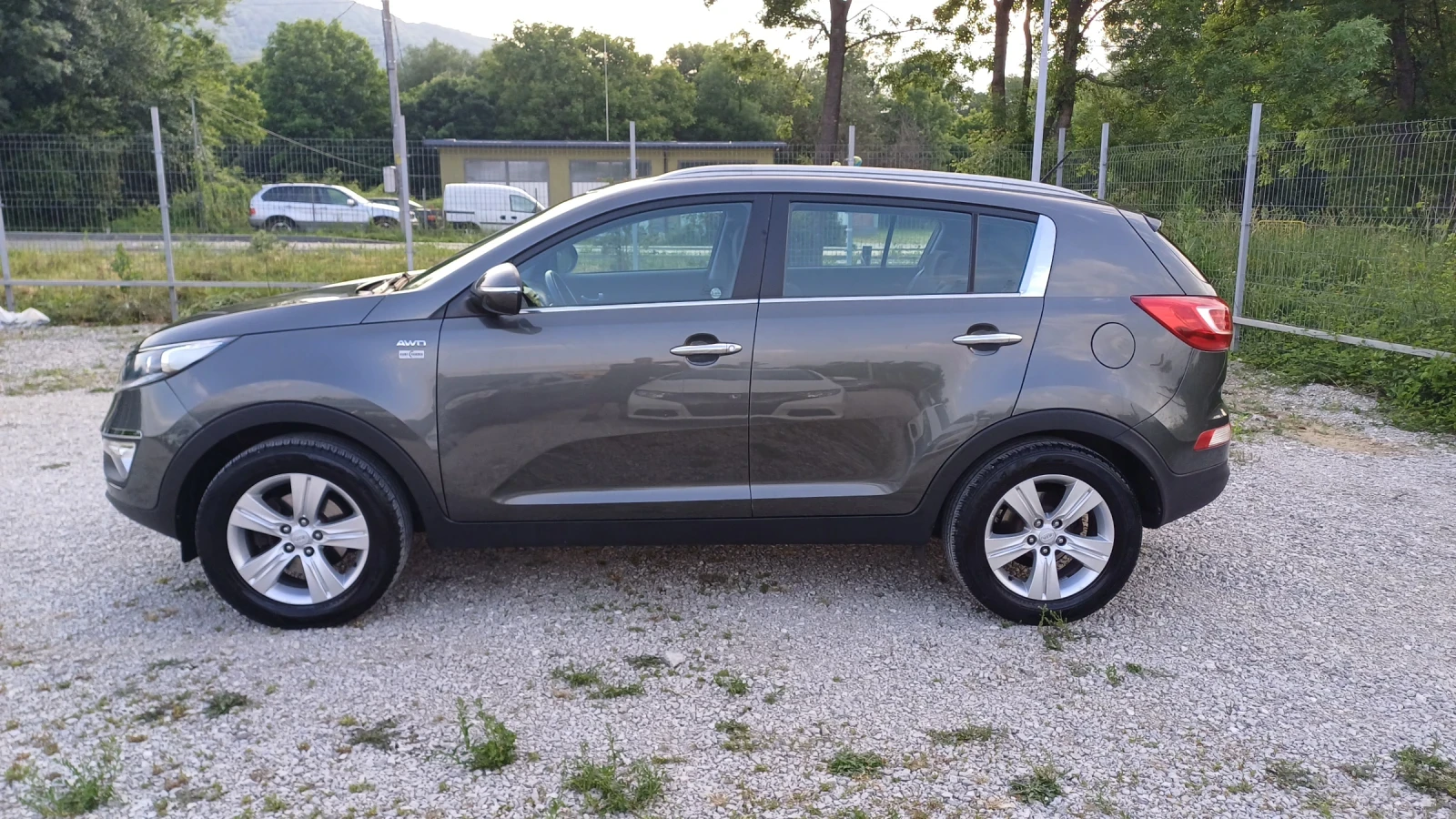 Kia Sportage 2.0i 4x4  Швейцария - изображение 3