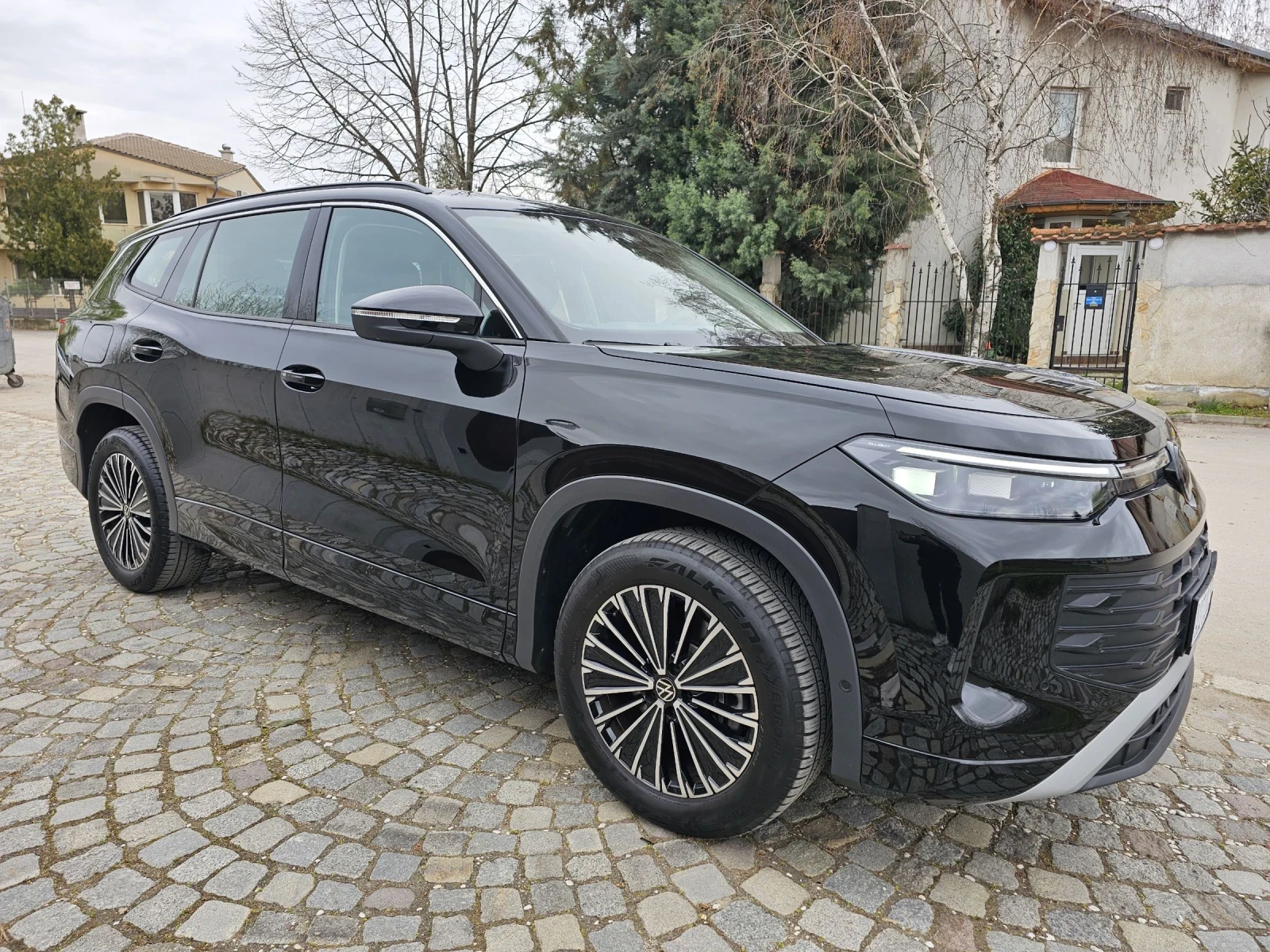 VW Tiguan Allspace Tayron Life 1.5 eTSI 7седалки IQ.LIGHT-HD-Matrix, снимка 12 - Автомобили и джипове - 53193575