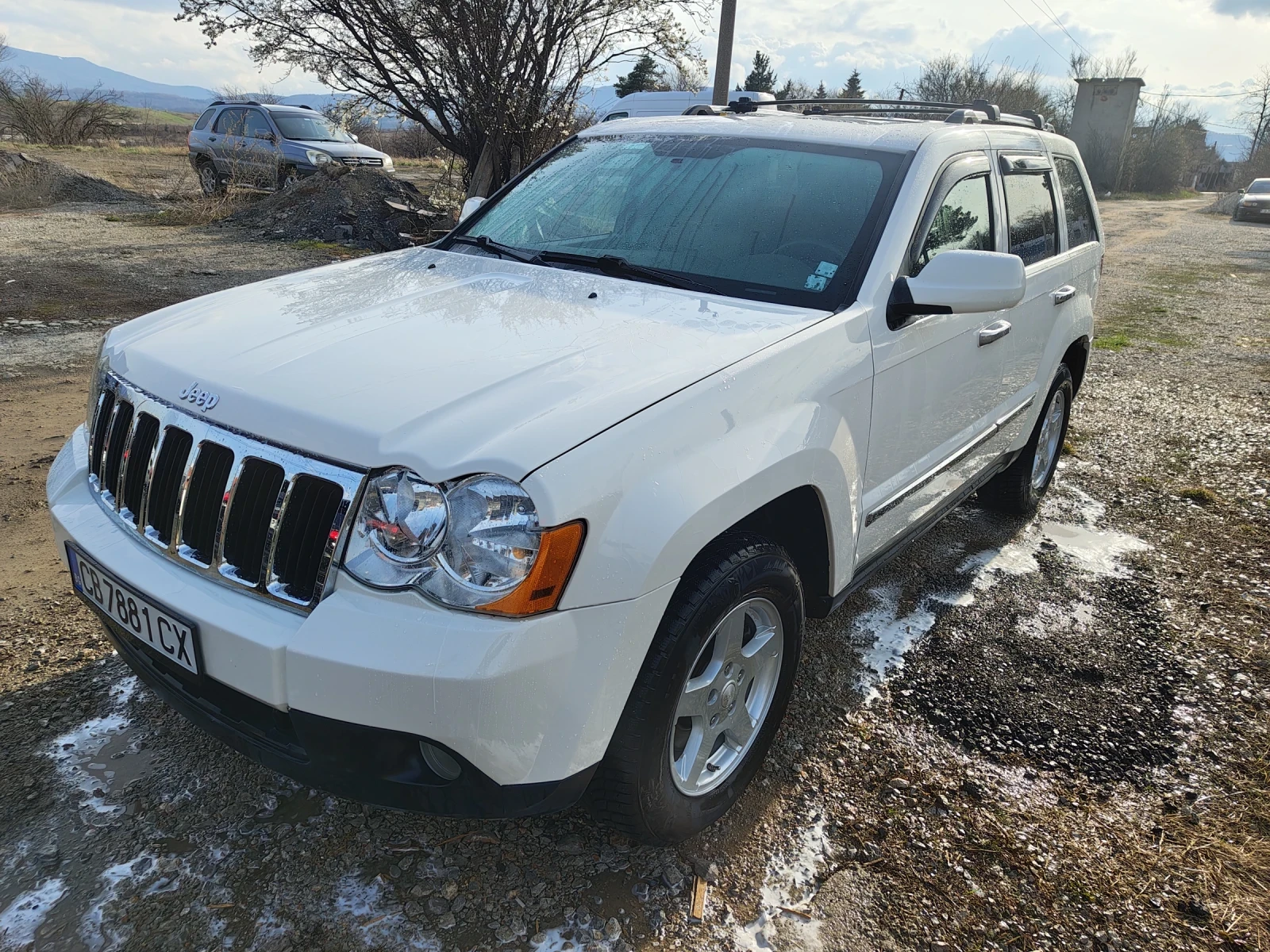 Jeep Grand cherokee  5, 7 HEMI