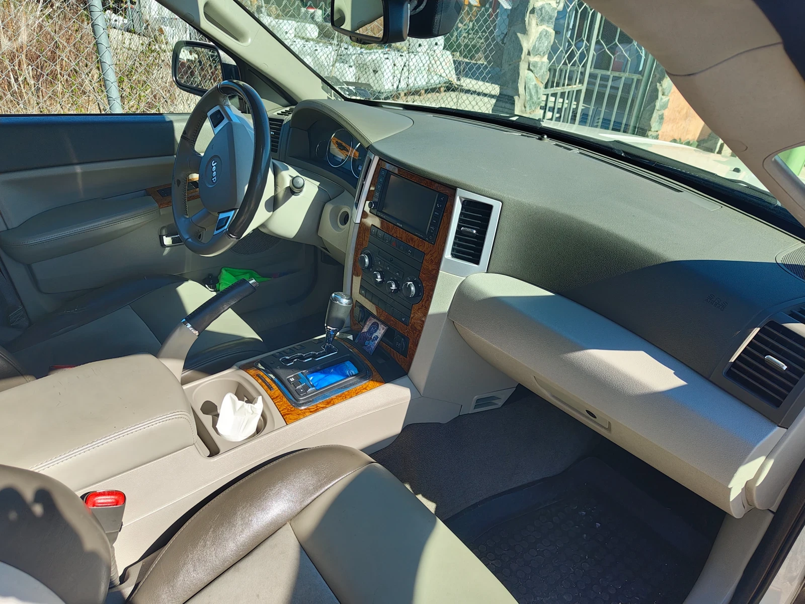 Jeep Grand cherokee  5, 7 hemi, снимка 15 - Автомобили и джипове - 53902808