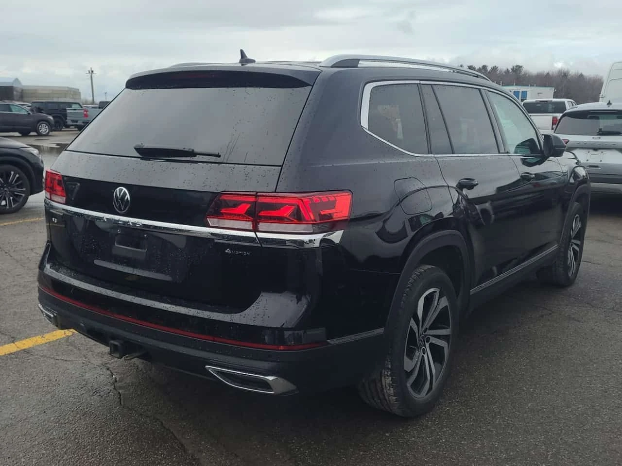 VW Atlas * HIGHLINE * CARFAX * ЦЕНА ДО БГ, снимка 3 - Автомобили и джипове - 54235723