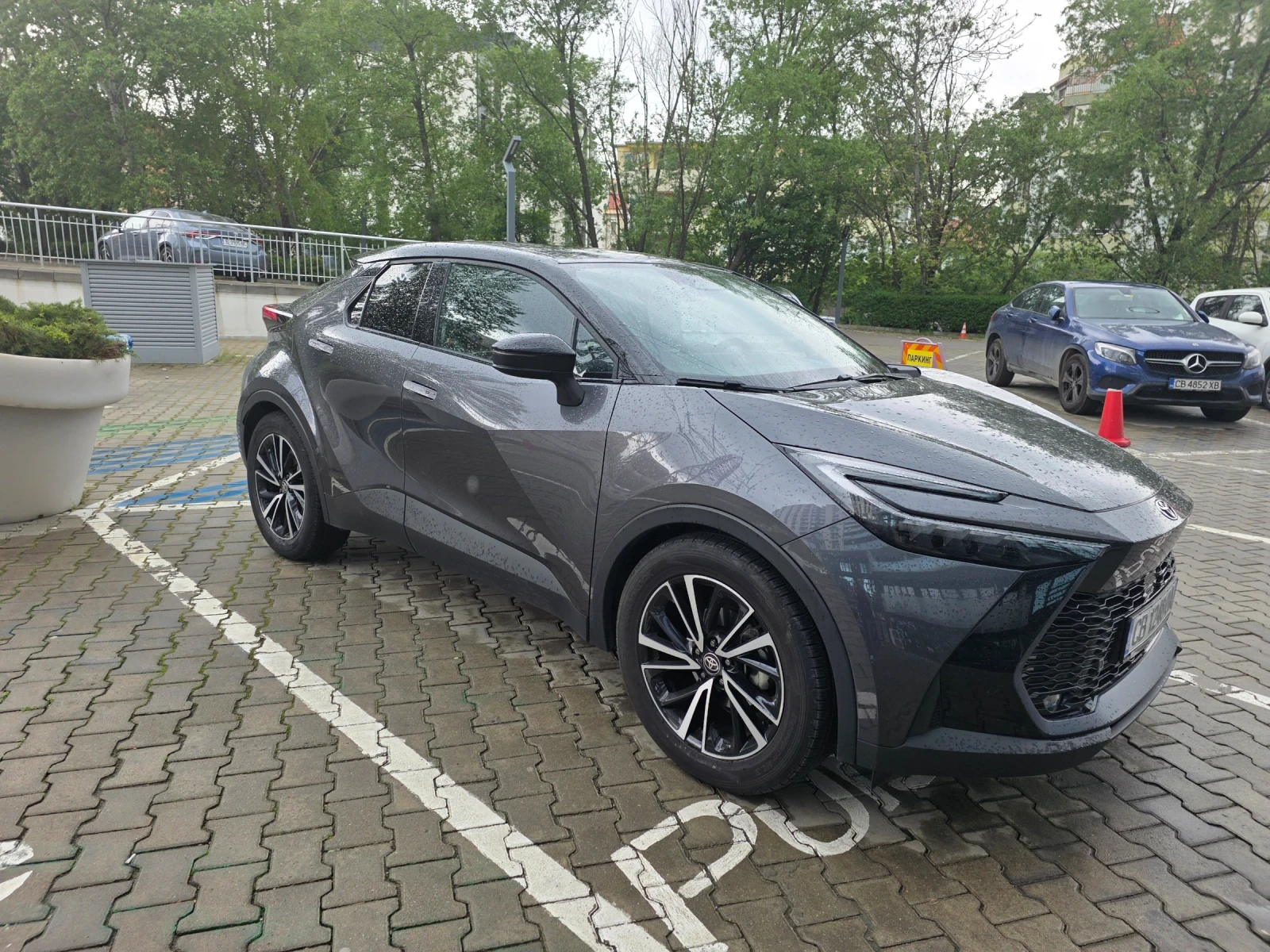 Toyota C-HR 2.0l Lounge, снимка 4 - Автомобили и джипове - 54454393