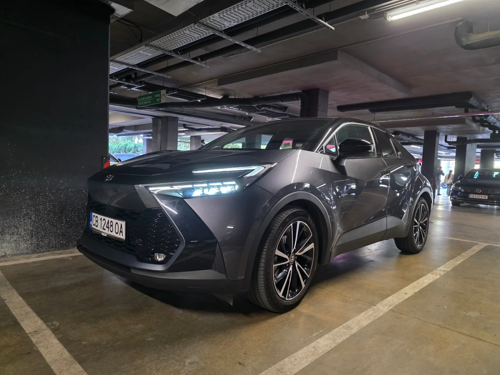 Toyota C-HR  * 2.0* Hybrid* (CLASSY) Lounge* JBL* CAM* CarPl