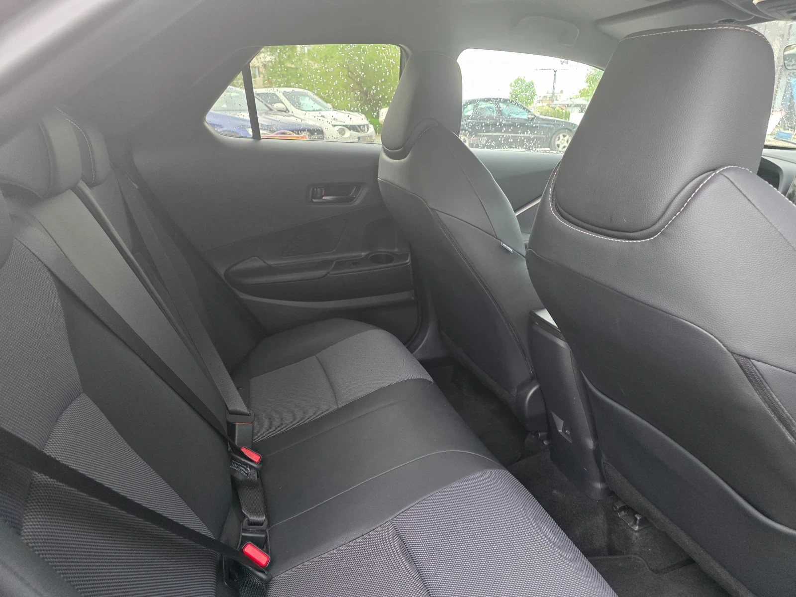 Toyota C-HR 2.0l Lounge, снимка 10 - Автомобили и джипове - 54454393