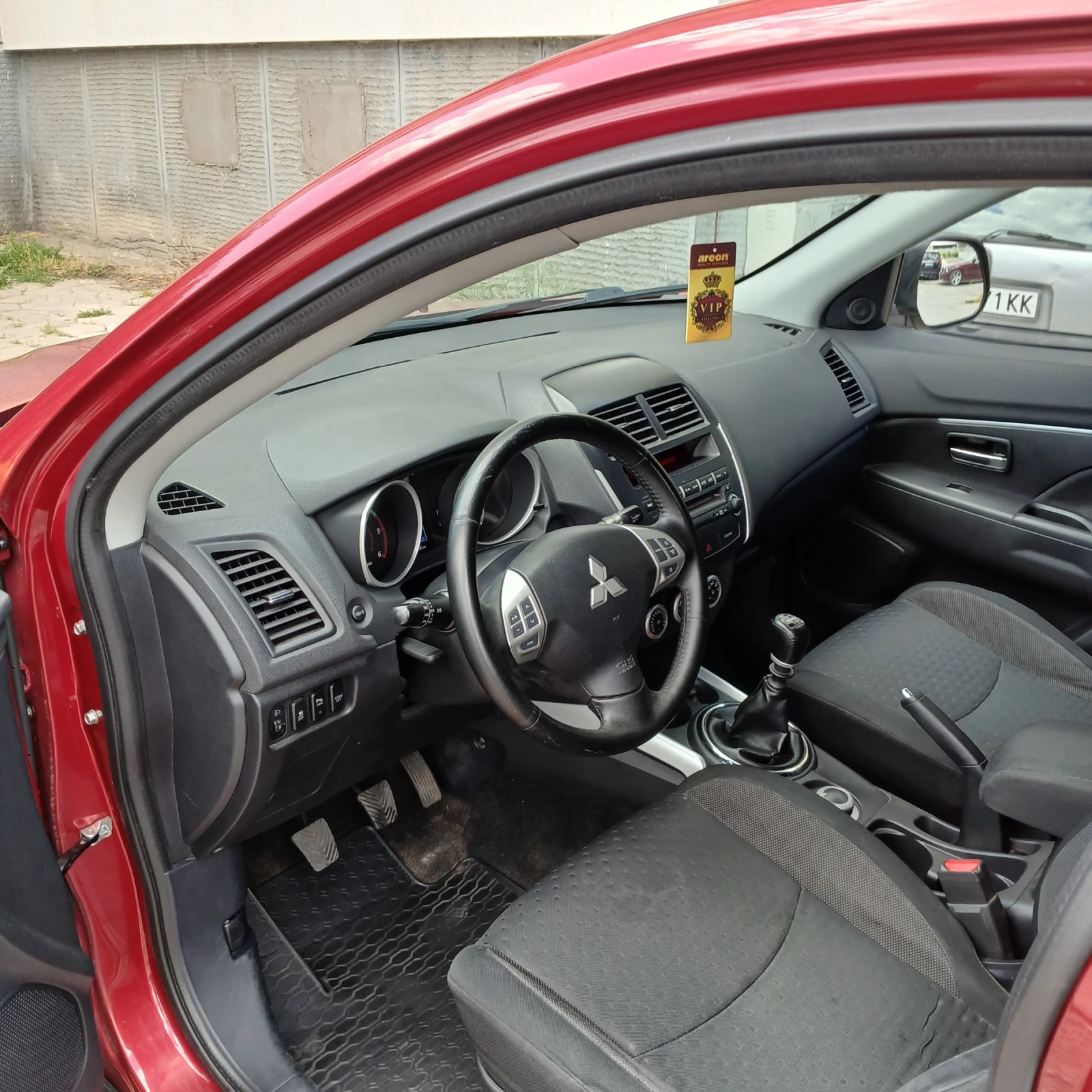 Mitsubishi ASX 6 СКОРОСТИ , снимка 11 - Автомобили и джипове - 55155123