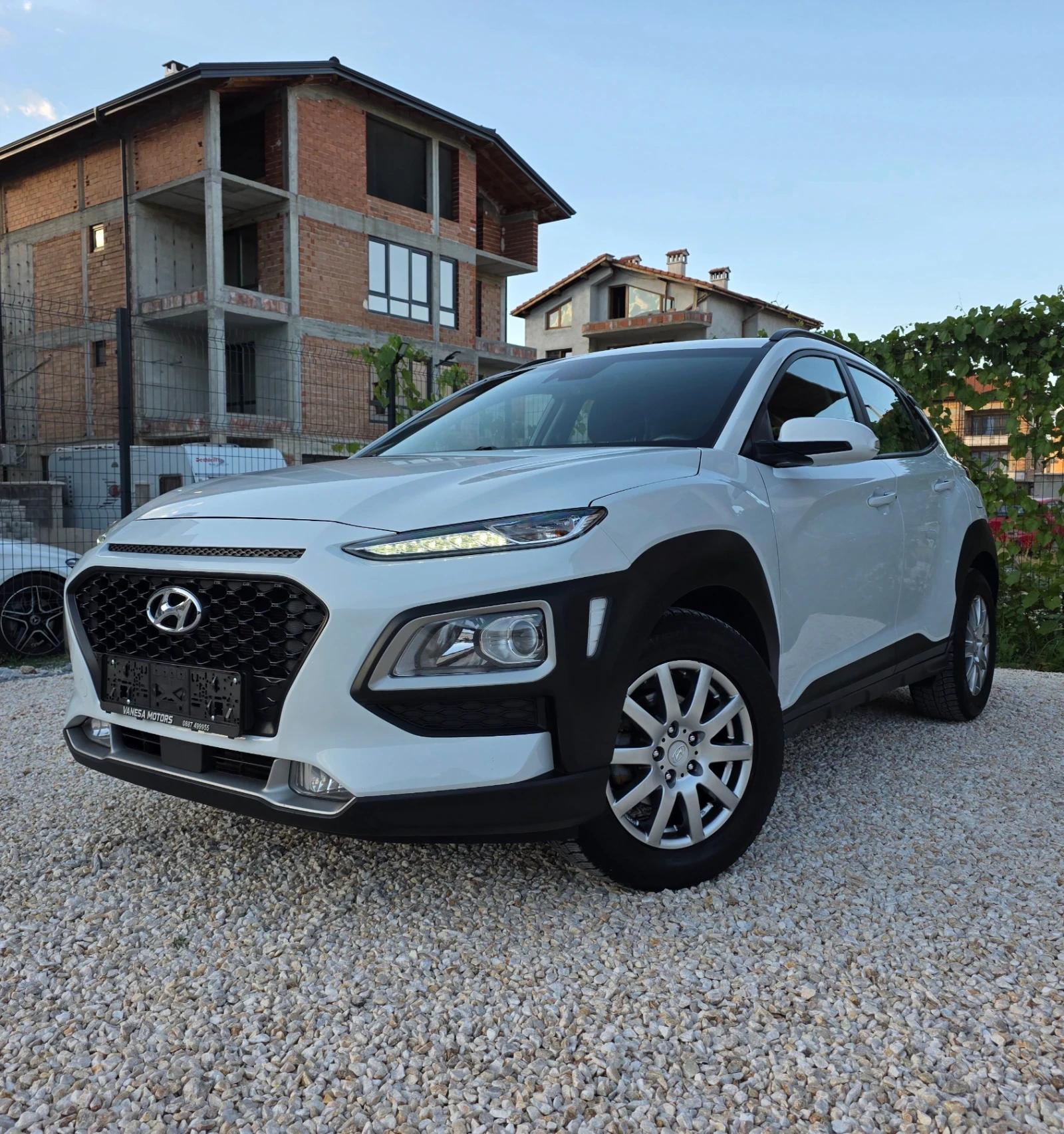 Hyundai Kona Сервизна История 8бр Алуминиеви джанти 