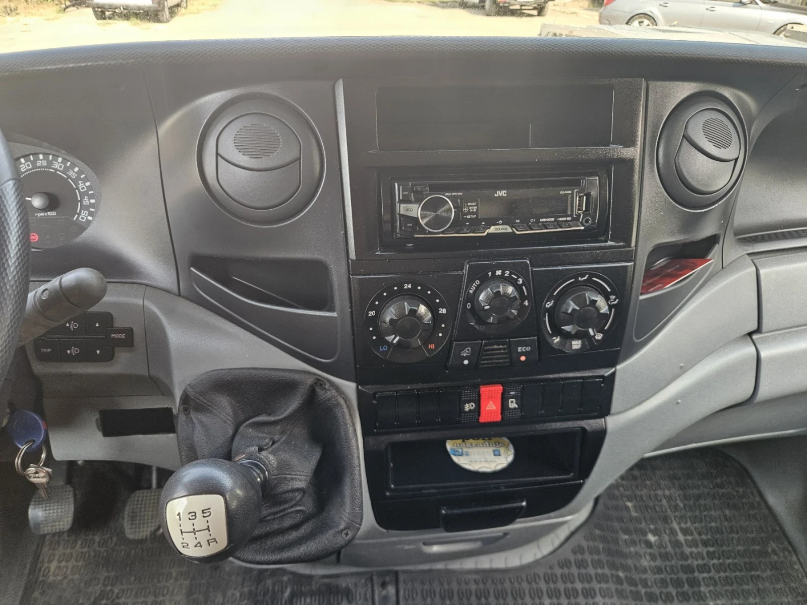 Iveco 35c13 2.3 jtd - изображение 8