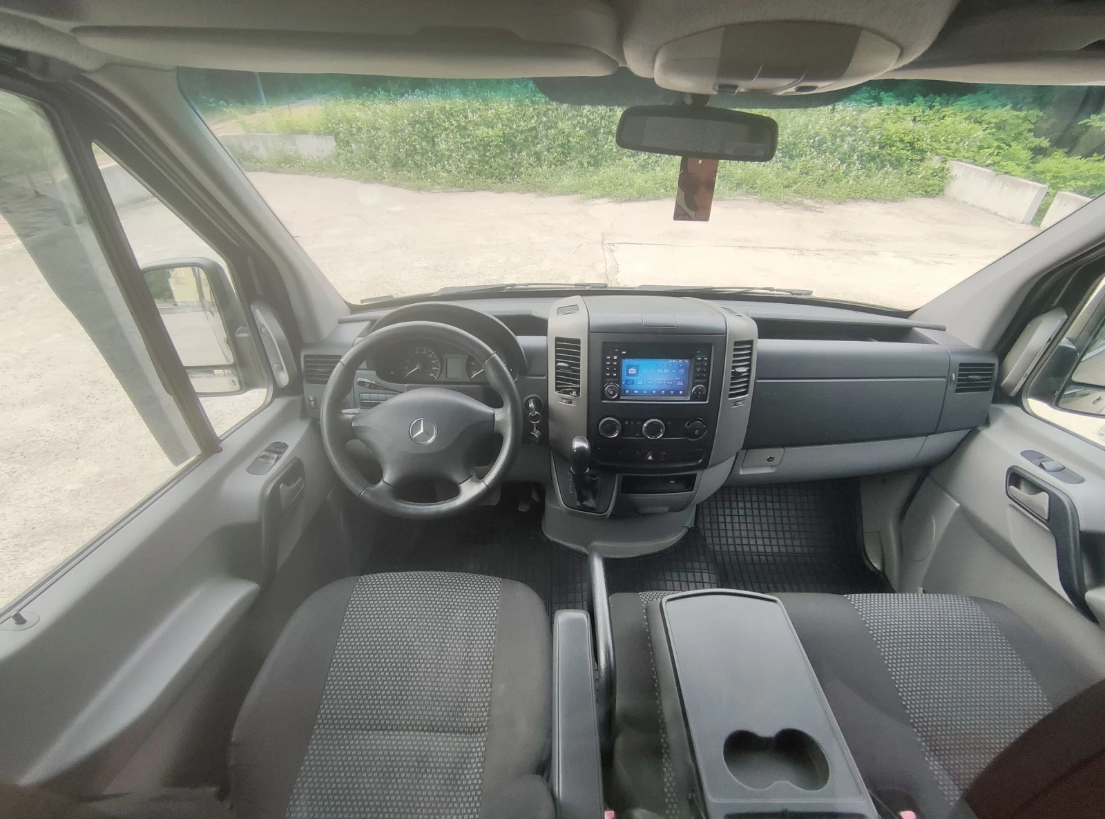 Mercedes-Benz Sprinter 318 3.0 V6, снимка 10 - Бусове и автобуси - 55019065
