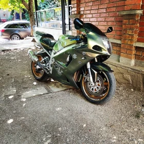     Suzuki Gsxr 750i