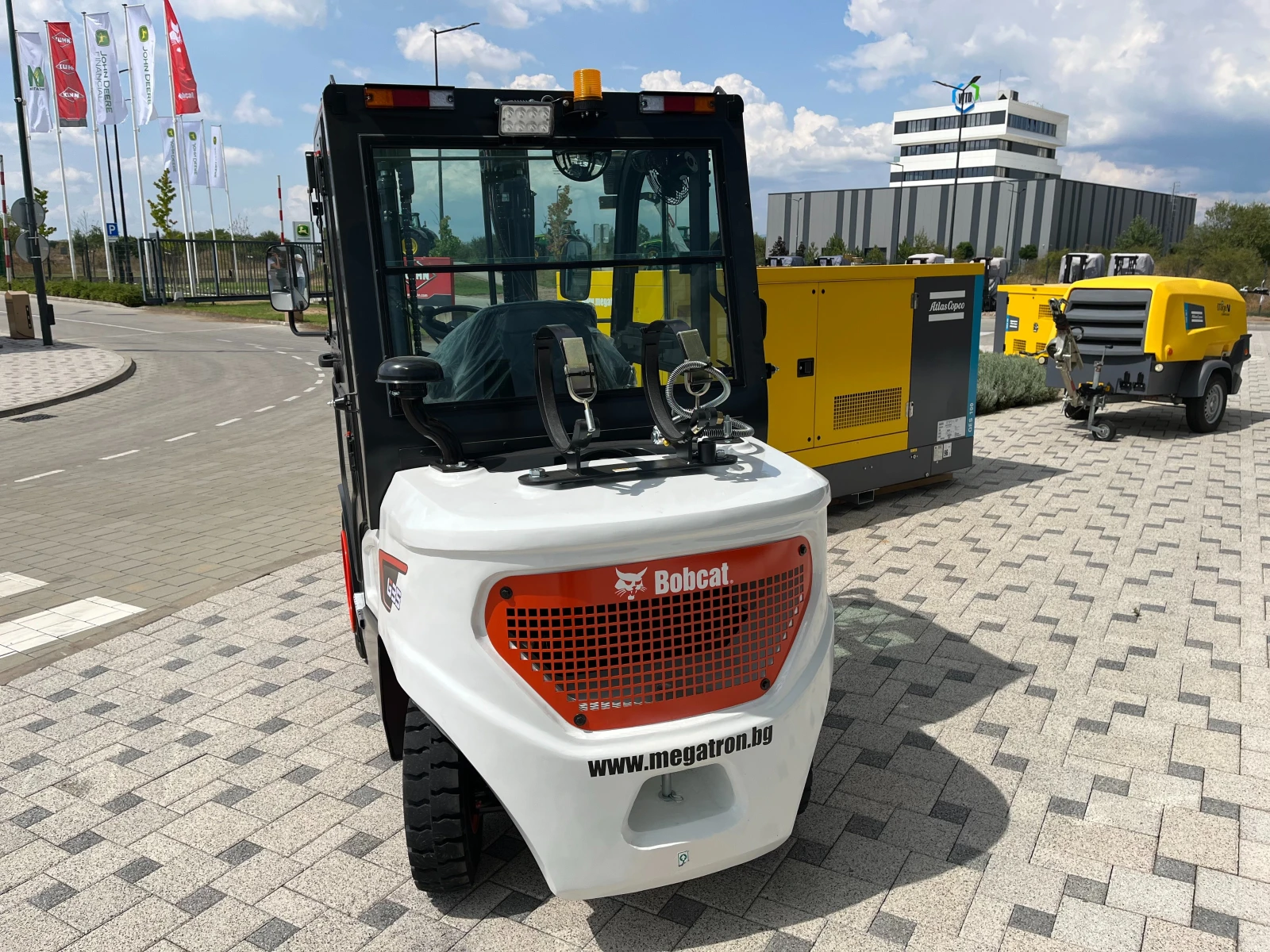  Bobcat G35NXP | Mobile.bg   4