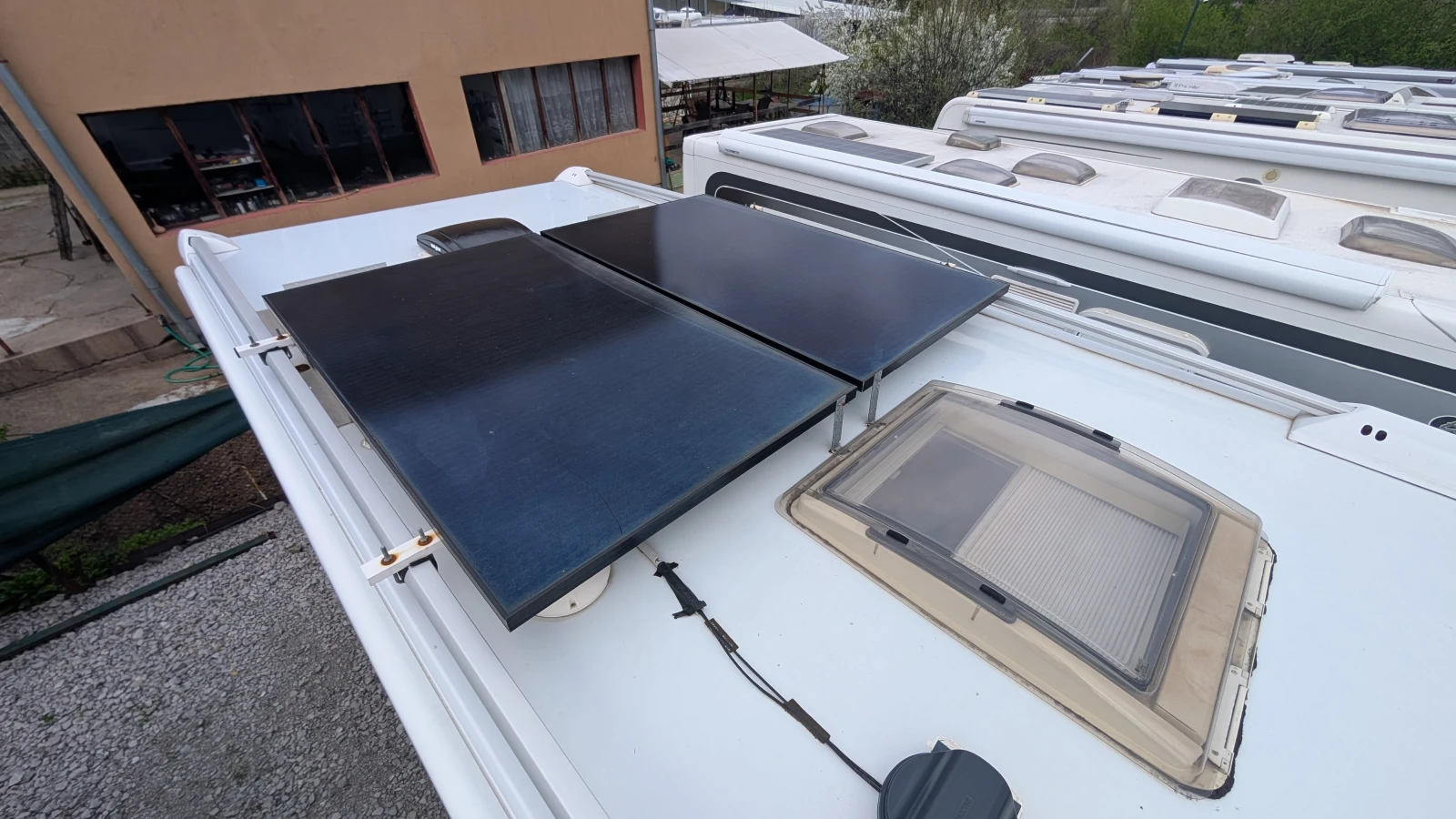 ������ Knaus 700 LEG S-Liner | Mobile.bg � ����������� 14
