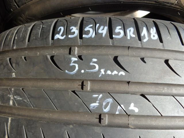 Гуми Летни 235/45R18, снимка 1 - Гуми и джанти - 15828738