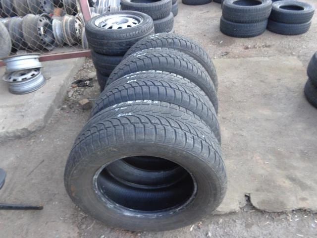 Гуми Зимни 275/60R18, снимка 7 - Гуми и джанти - 16832149