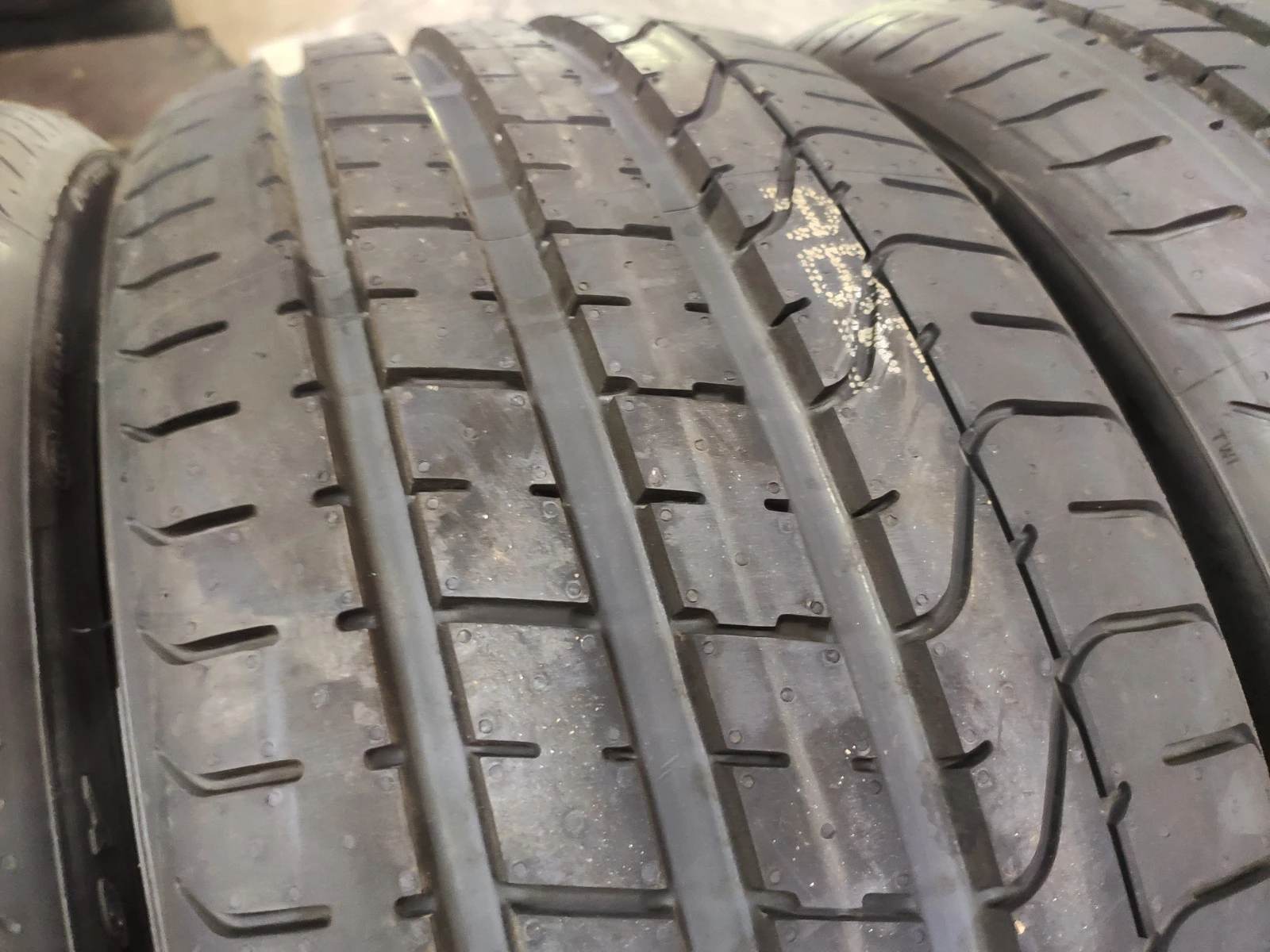  225/35R19 | Mobile.bg   4