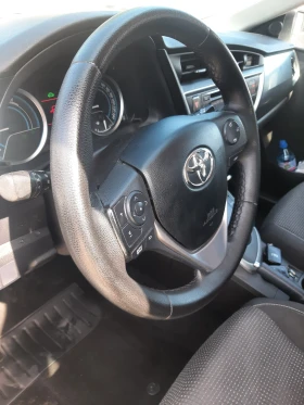 Toyota Auris  1.8 HIBRID, снимка 11