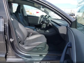 Tesla Model 3 Long Range Dual Motor All-Wheel Drive/Rear-Wheel D, снимка 5