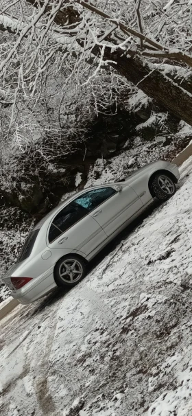 Mercedes-Benz C 220, снимка 8