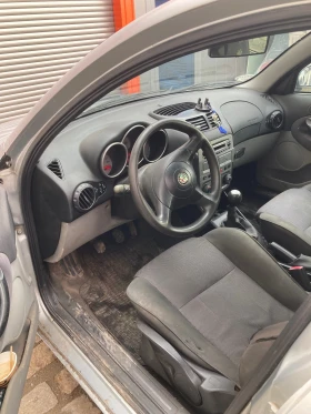 Alfa Romeo 147 - 990 € / 1936.27 лв. - 73576959 8